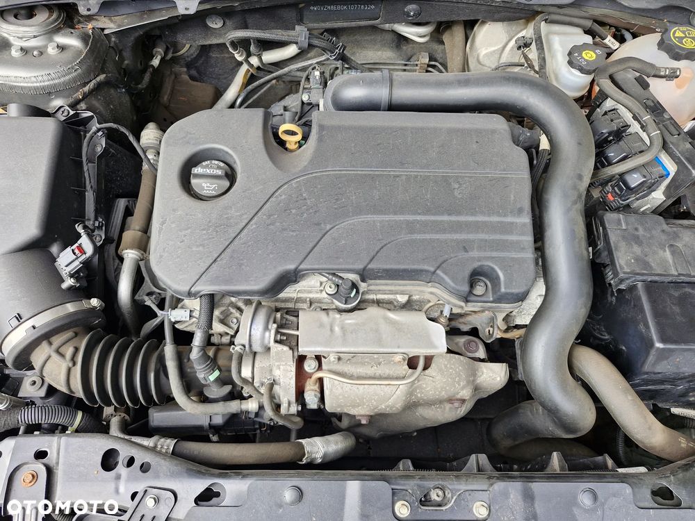 Opel Insignia 1.5 T Enjoy S&S - 10