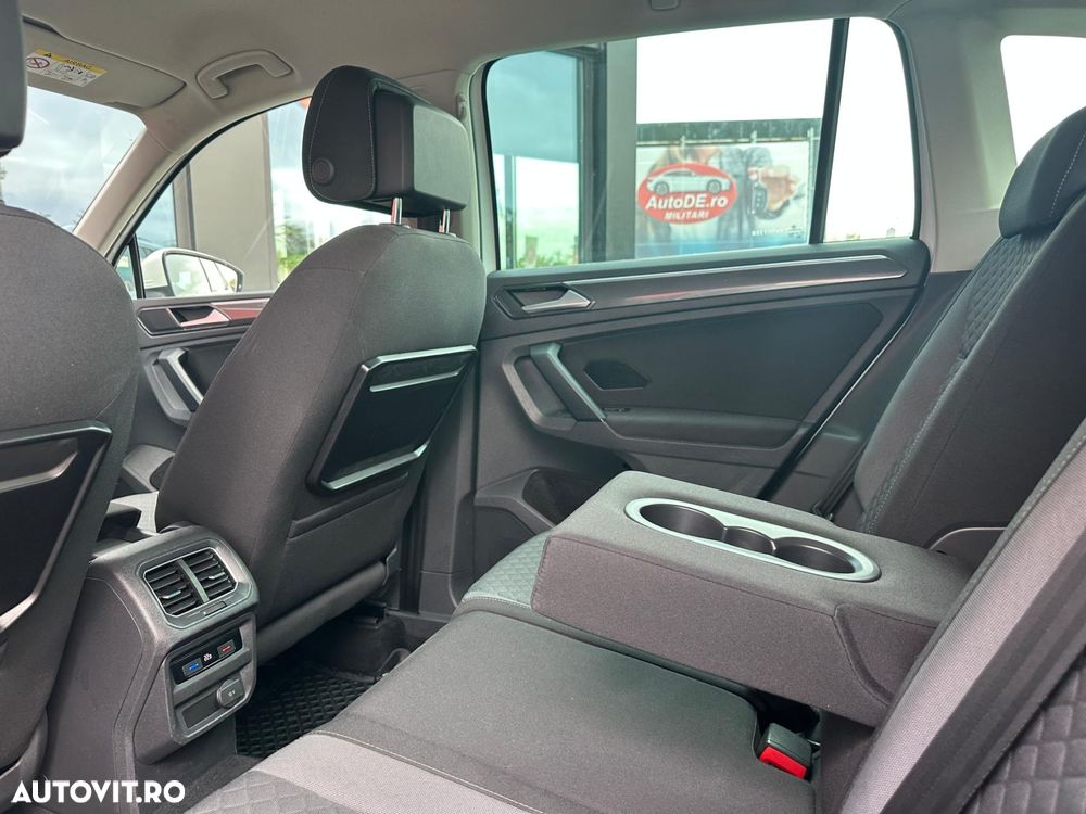 Volkswagen Tiguan - 19