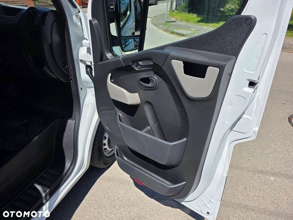Renault Master - 18