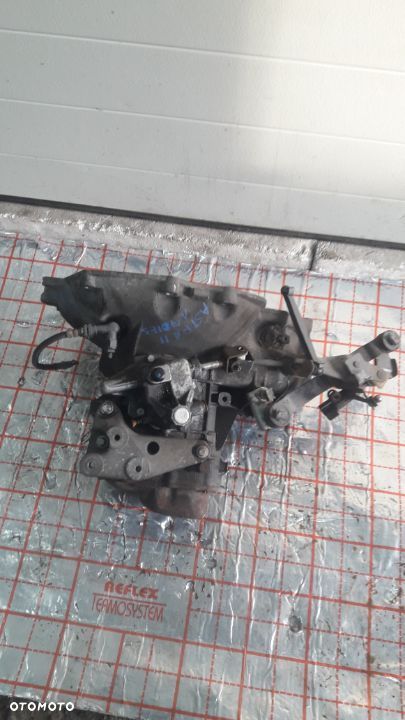 SKRZYNIA BIEGÓW OPEL ASTRA II 2 G ZAFIRA A 1.7 DTI 330700111 90400209 - 10