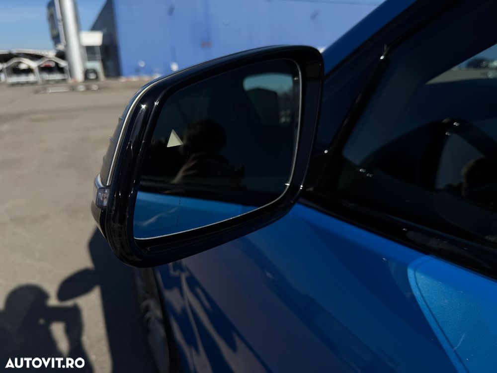 BMW M1 M135i xDrive AT - 40