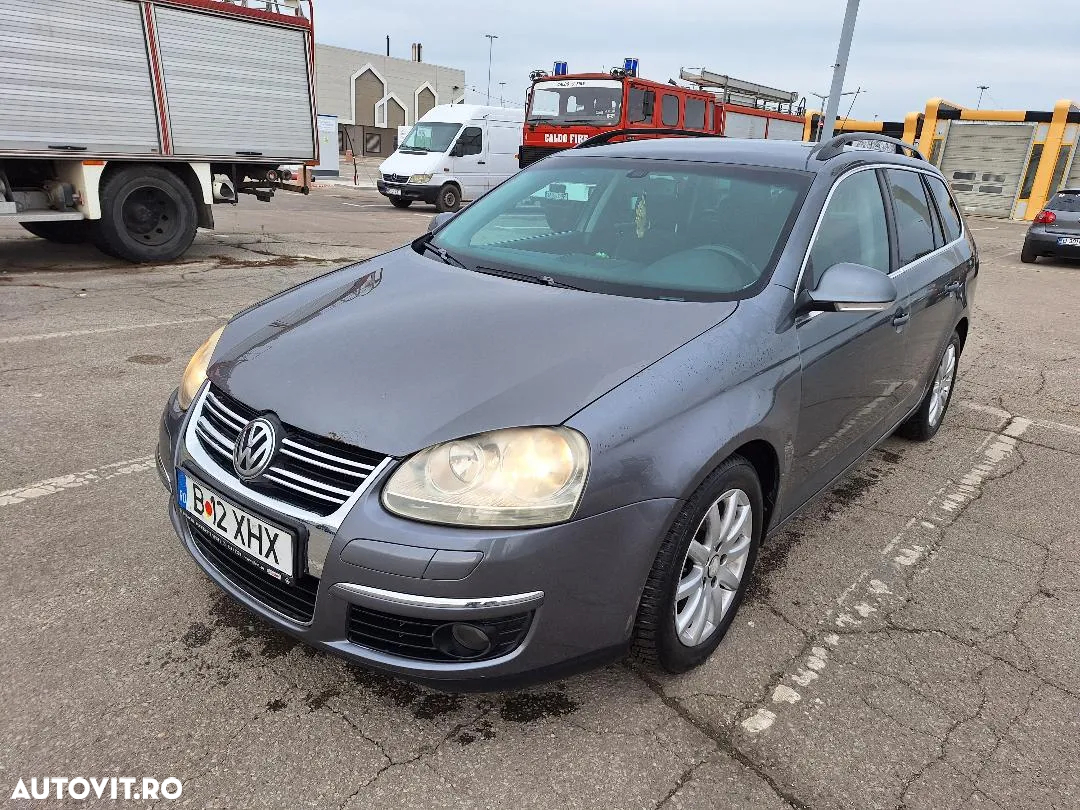 Volkswagen Golf - 3