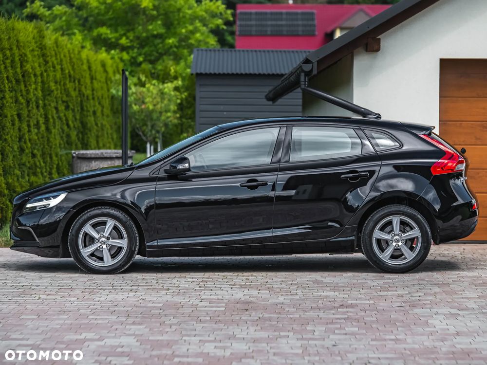 Volvo V40 D2 Momentum - 32