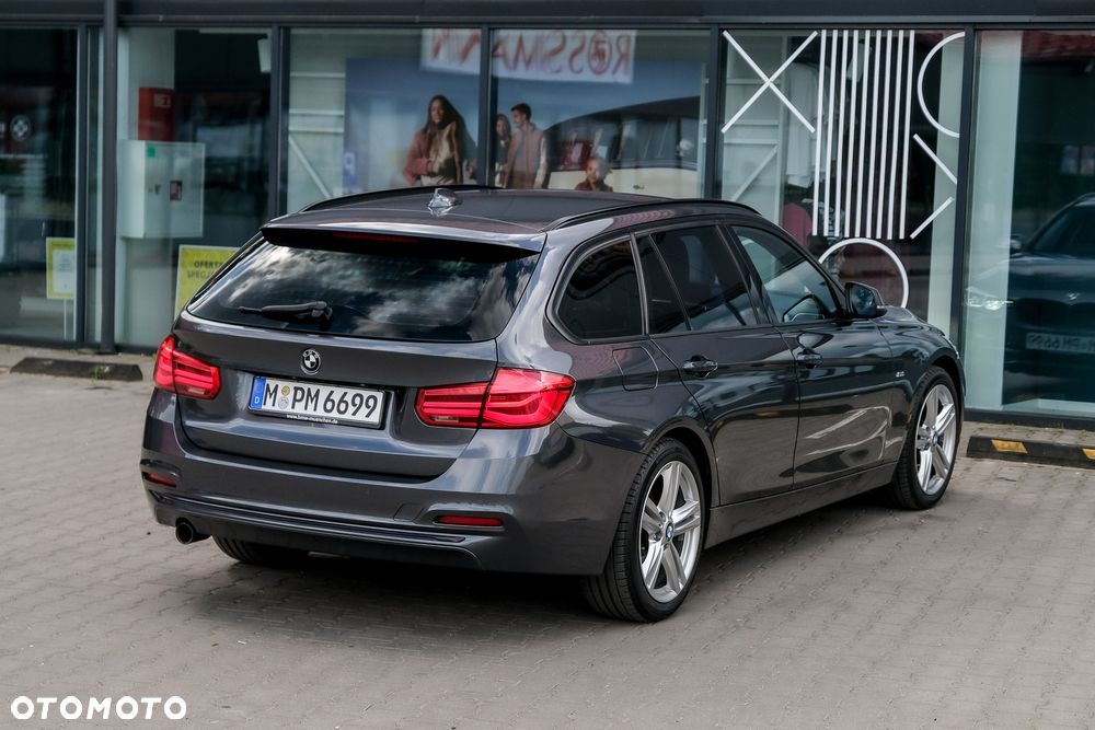 BMW Seria 3 318d Sport Line Shadow - 17