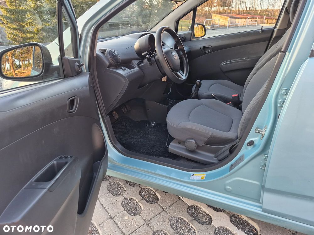 Chevrolet Spark 1.0 LT - 11