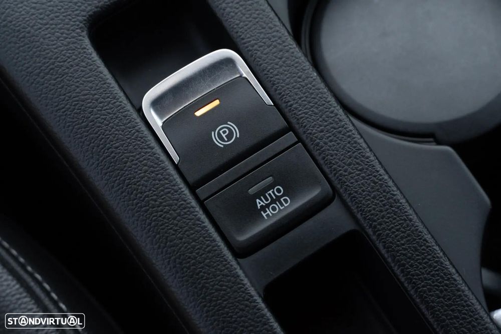 VW Arteon 2.0 TDI R-Line DSG - 48