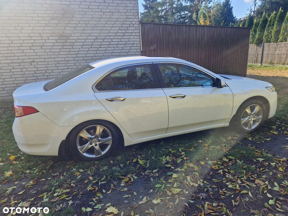 Honda Accord 2.0 Executive - 18