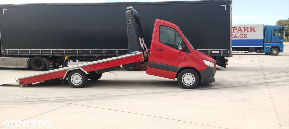 Mercedes-Benz Sprinter - 1