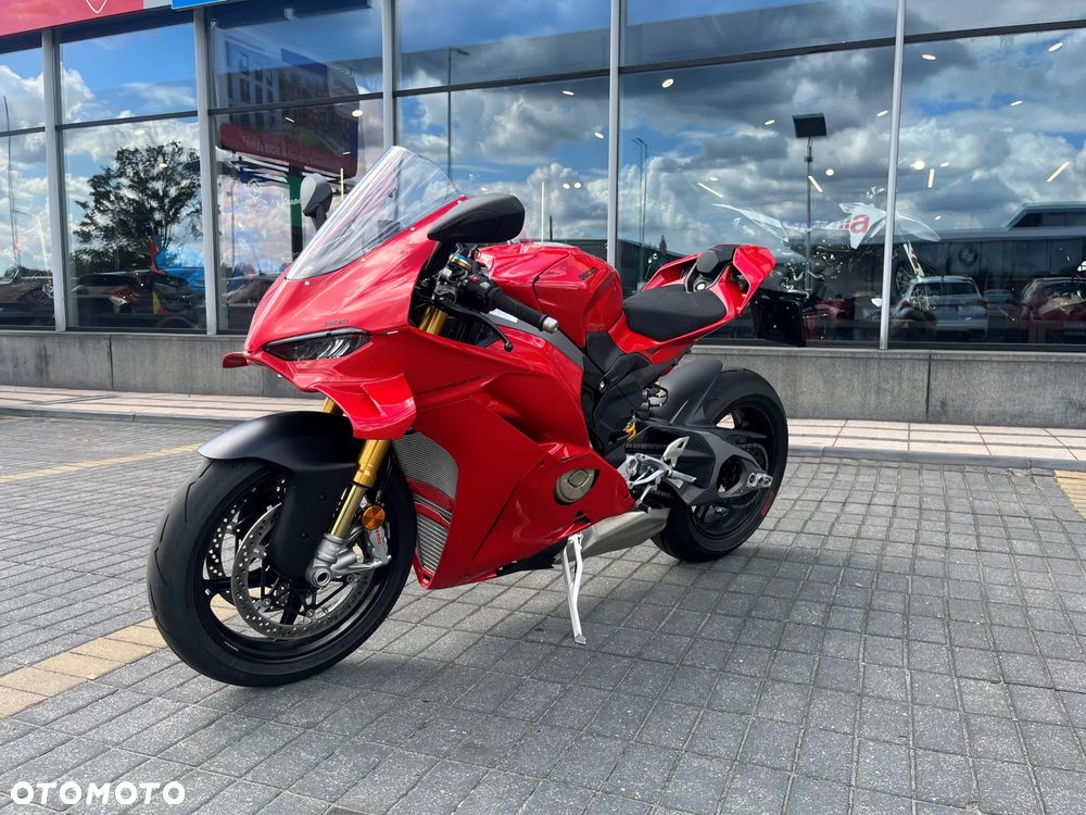 Ducati Panigale V4S - 1