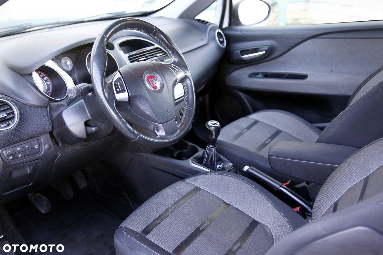 Fiat Punto 1.4 Multiair Lounge S&S - 13