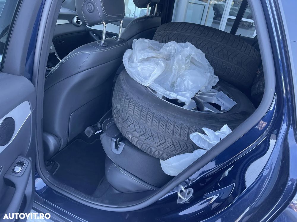 Mercedes-Benz GLC - 24