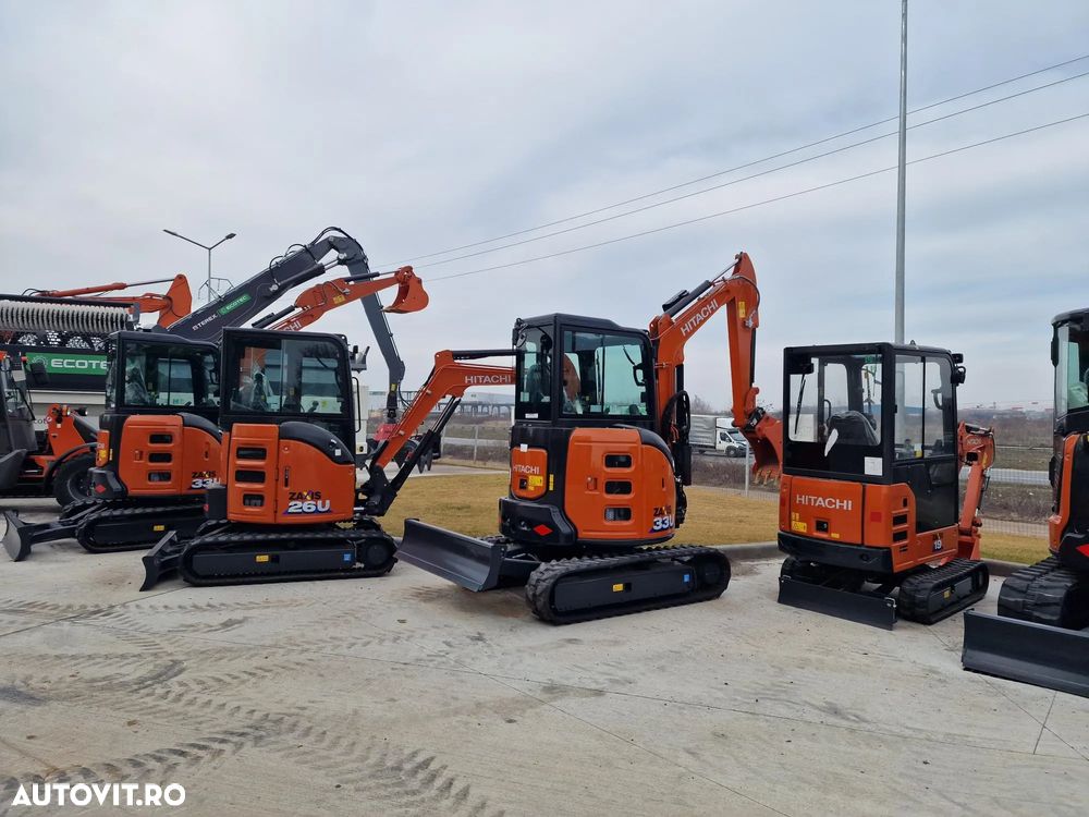 Hitachi 3,7t, ZX33U-6, cupla rapida+2 cupe excavare+cupa taluz, inst picon, Aer conditionat, lama nivelare, produs in JAPONIA, garantie 1an, posibilitate leasing-44.900 EUR+Tva - 28