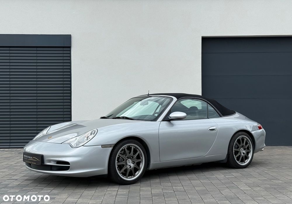 Porsche 911 Carrera - 2