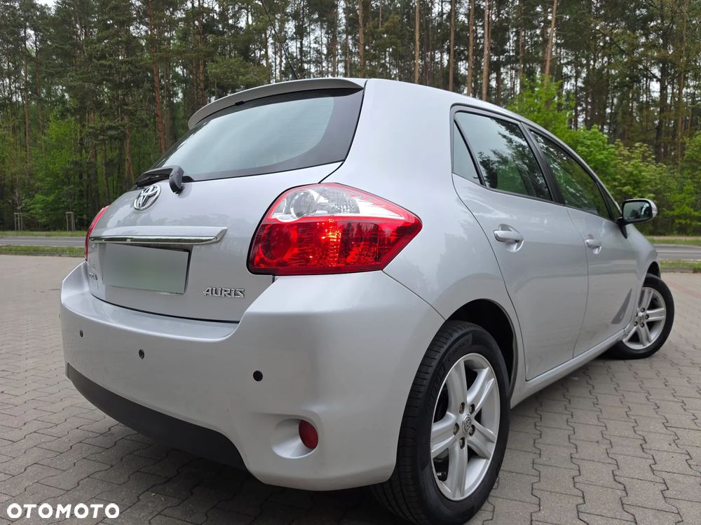 Toyota Auris 1.6 Luna - 19