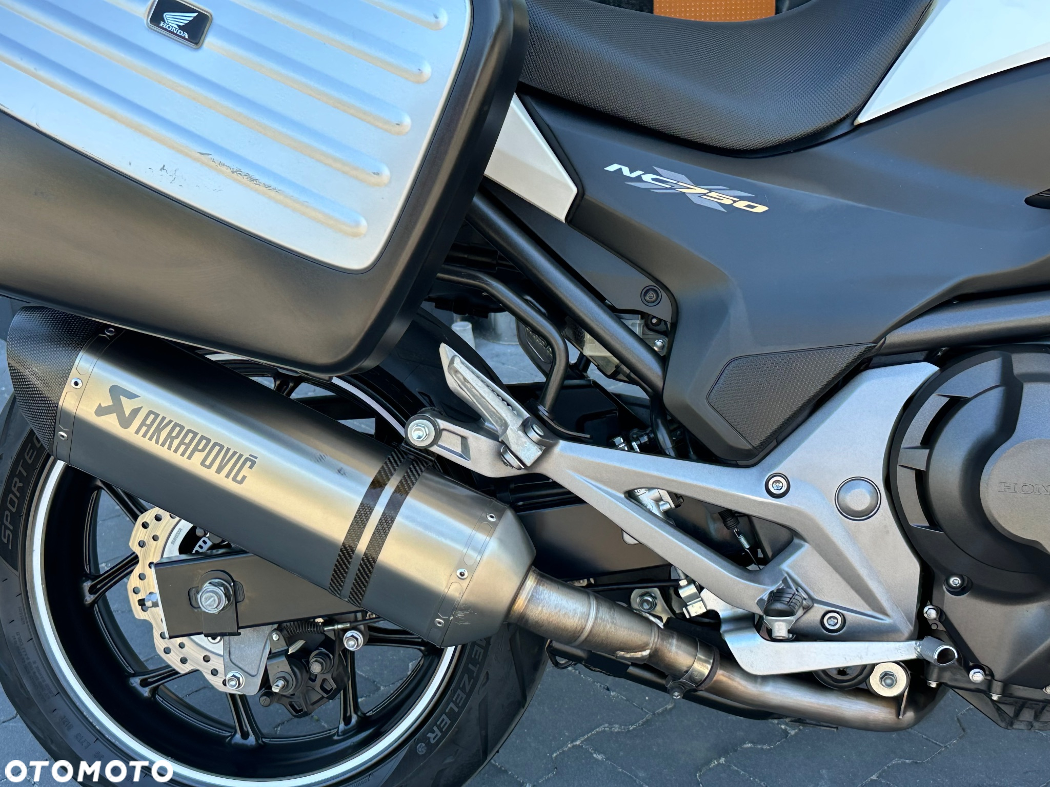 Honda NC - 12