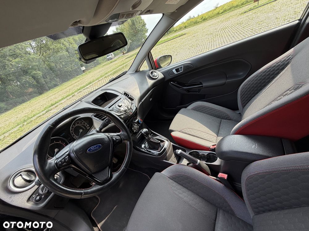 Ford Fiesta - 8
