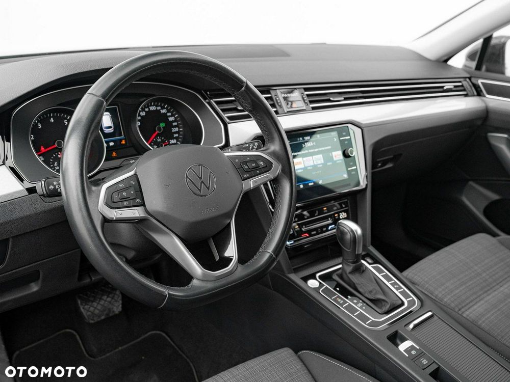 Volkswagen Passat - 7