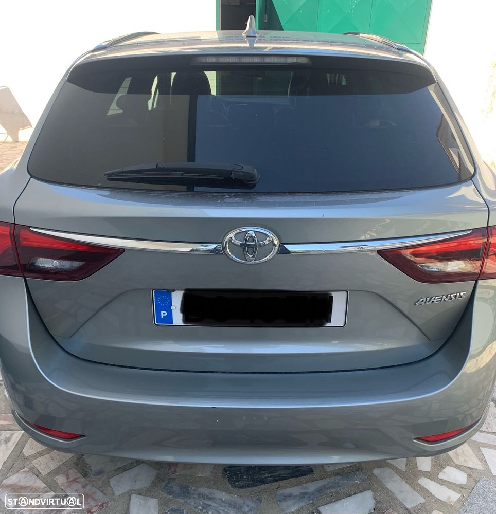 Toyota Avensis Touring Sports 2.0 D-4D Luxury+GPS - 11