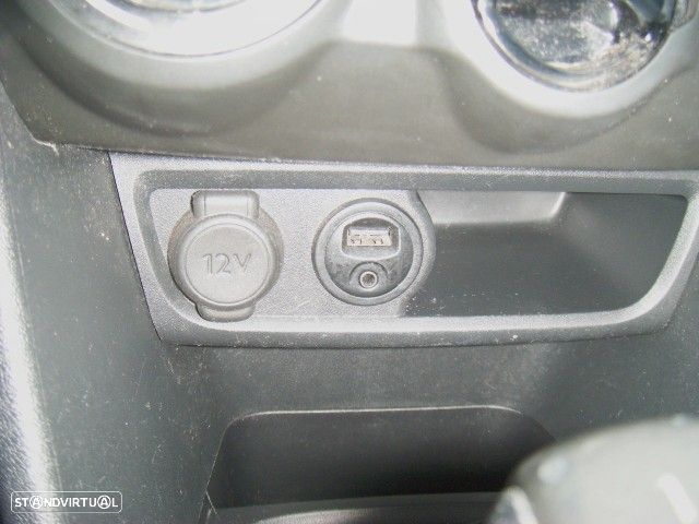 Peugeot 2008 1.2 PureTech Allure - 20