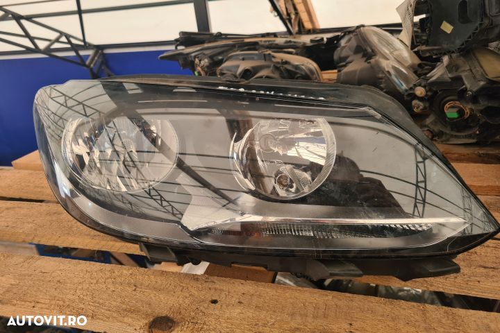 Far dreapta Volkswagen VW Touran 1 [2th facelift] [2010 - 2015] Miniv - 3