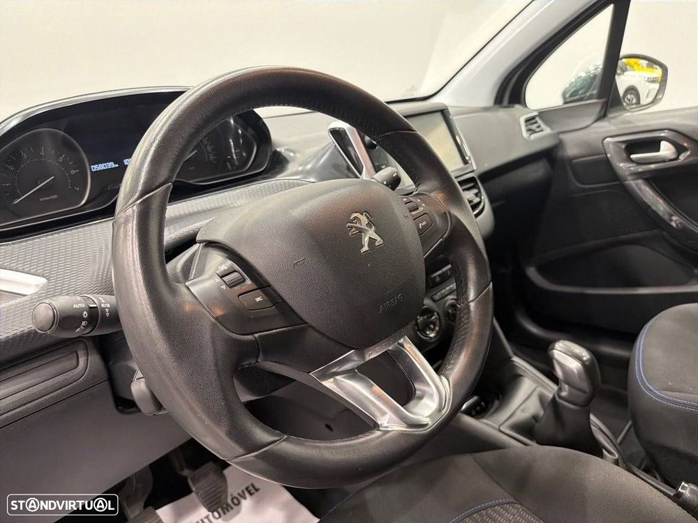 Peugeot 208 1.2 PureTech Style - 12
