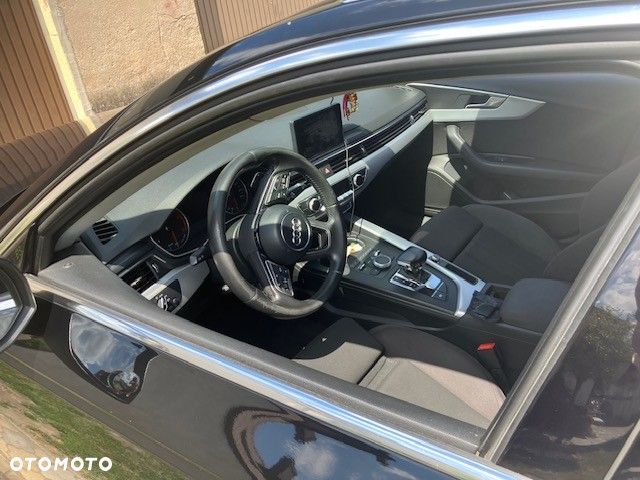 Audi A4 Avant 2.0 TDI S tronic - 9