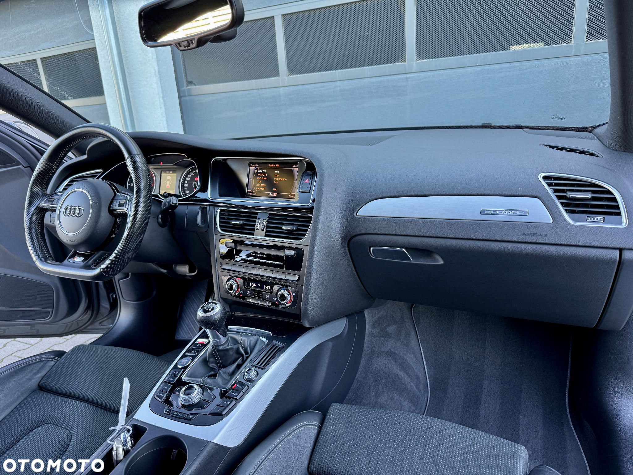 Audi A4 Avant 2.0 TDI DPF clean diesel quattro S line Sportpaket - 33