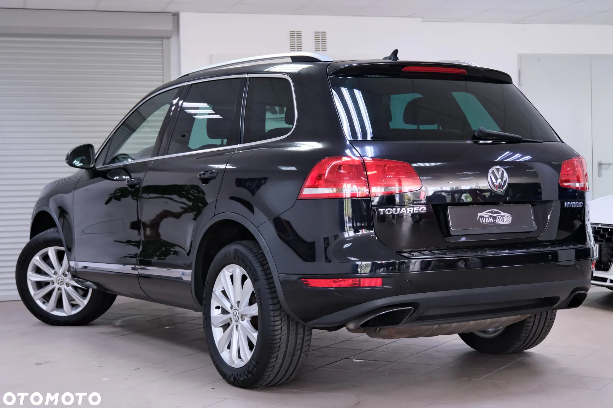 Volkswagen Touareg 3.0 Hybrid Automatik - 7