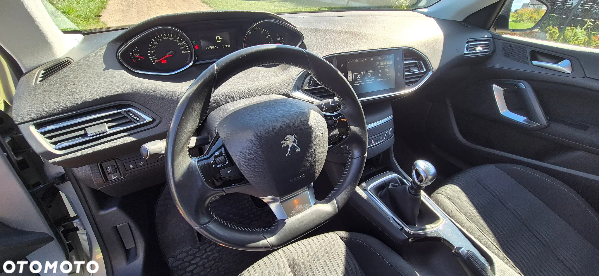 Peugeot 308 SW 1.2 PureTech Allure S&S - 13