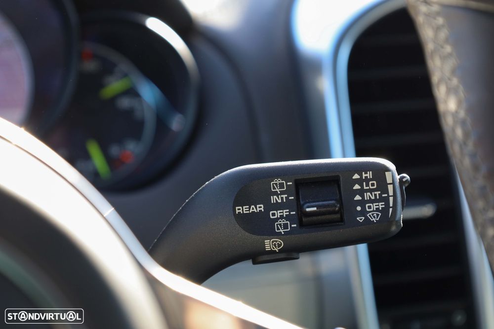 Porsche Cayenne S E-Hybrid Platinum Edition - 27