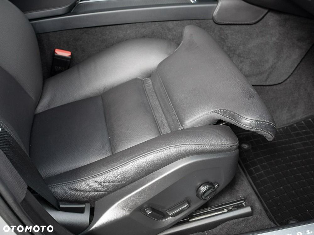 Volvo V90 B4 D AWD Plus Bright - 29