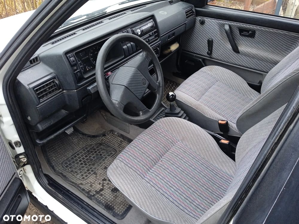 Volkswagen Jetta 1.6 CL TD - 9