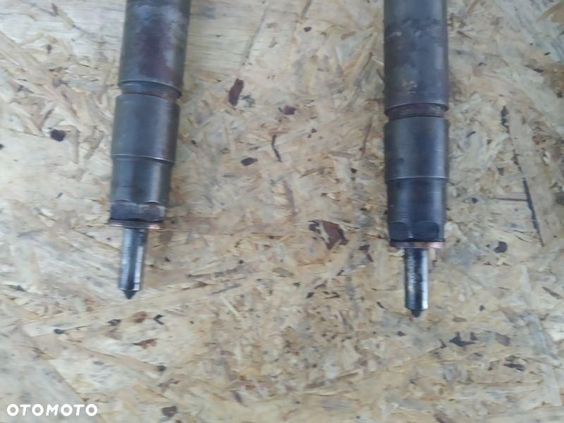WTRYSKIWACZ WTRYSKI 4 SZT KPL FIAT ALFA ROMEO 1.9 JTD 0445110119 - 2
