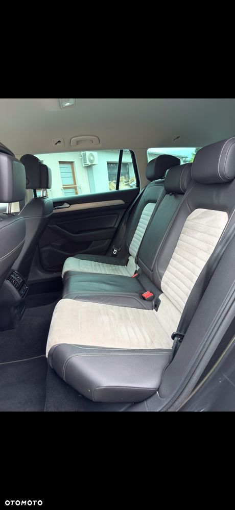 Volkswagen Passat 2.0 TDI SCR DSG - 19