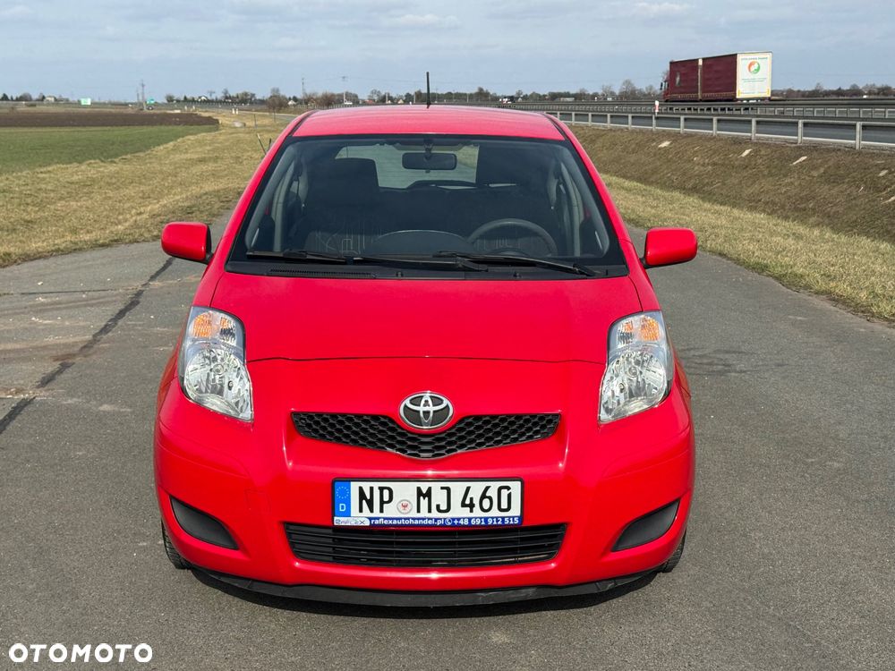 Toyota Yaris 1.0 Luna EU5 - 11