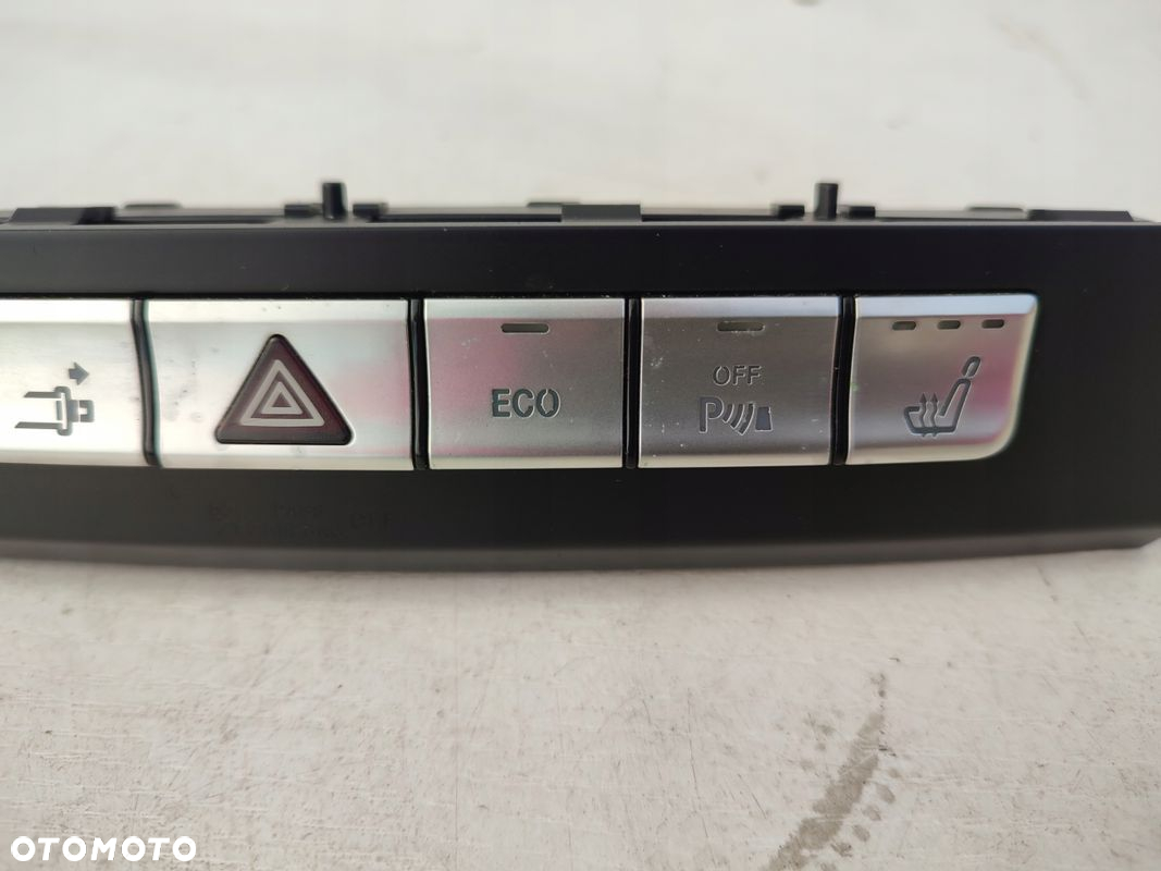 Panel podgrzewania foteli świateł awaryjnych MERCEDES W207 LIFT 50TYS PRZEB - 3