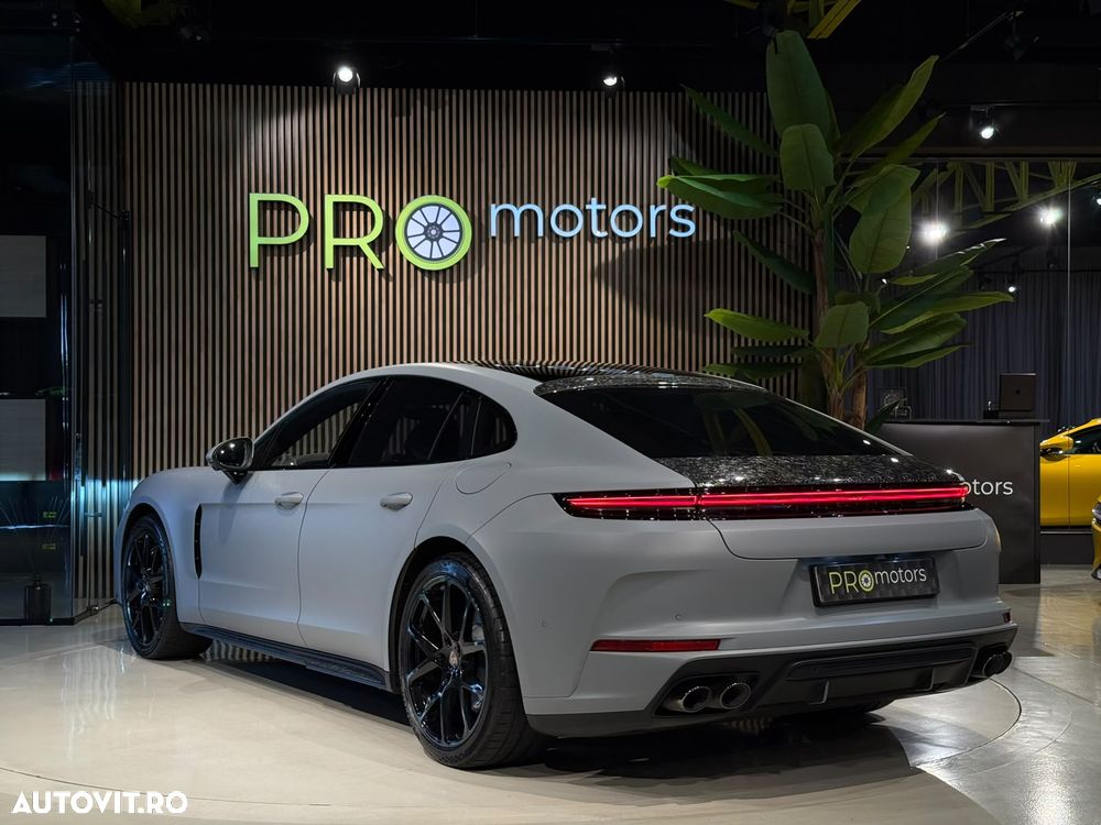Porsche Panamera 4 E-Hybrid - 8