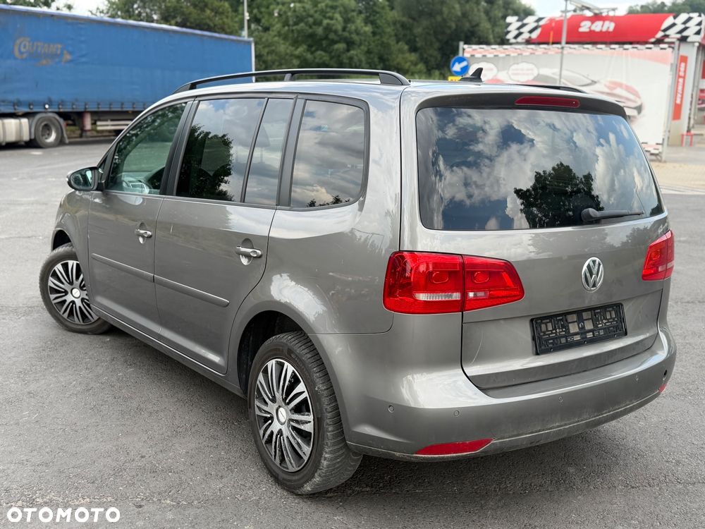 Volkswagen Touran 1.6 TDI DPF BlueMotion Technology Comfortline - 3