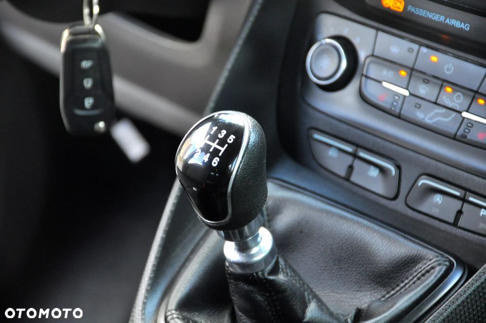 Ford Tourneo Connect 1.5 EcoBlue Titanium - 35