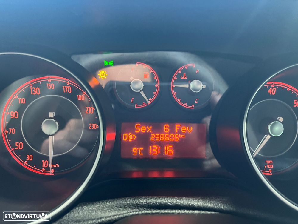 Fiat Punto 1.3 Multiject AC - 14