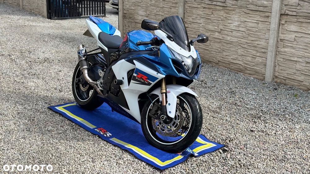 Suzuki GSX-R - 16