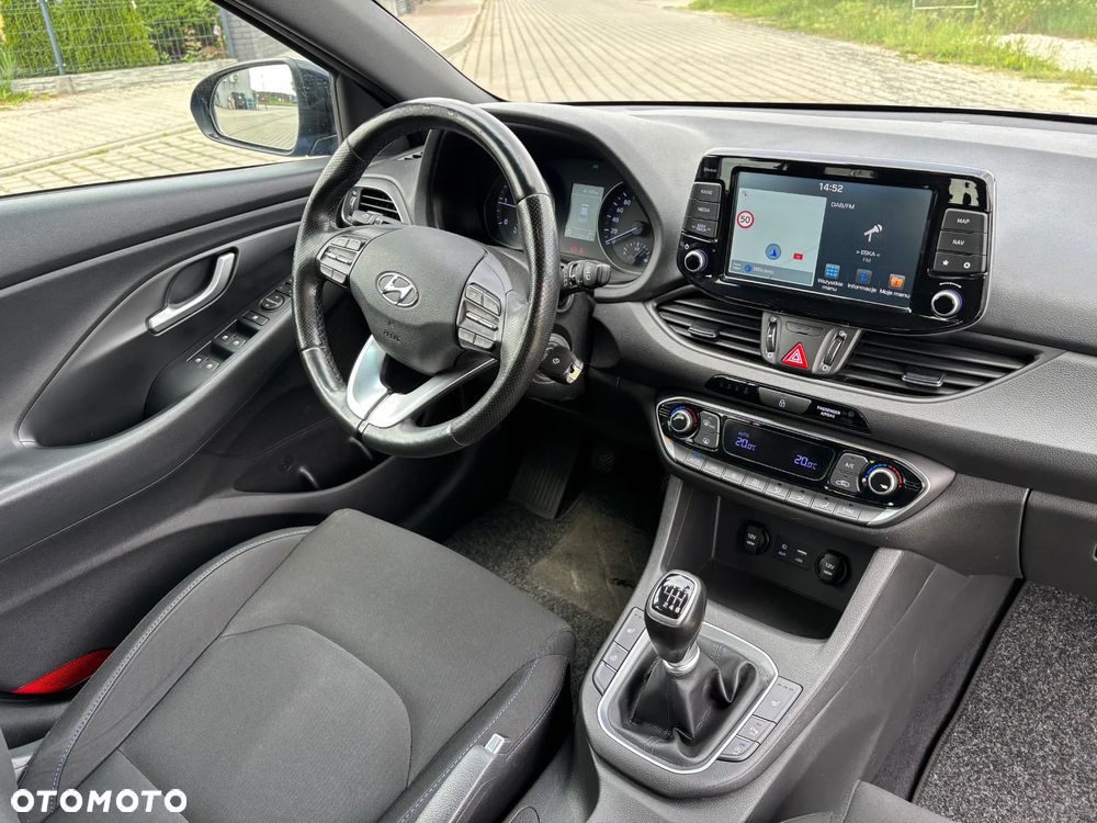 Hyundai i30 blue Kombi 1.6 CRDi Passion - 7