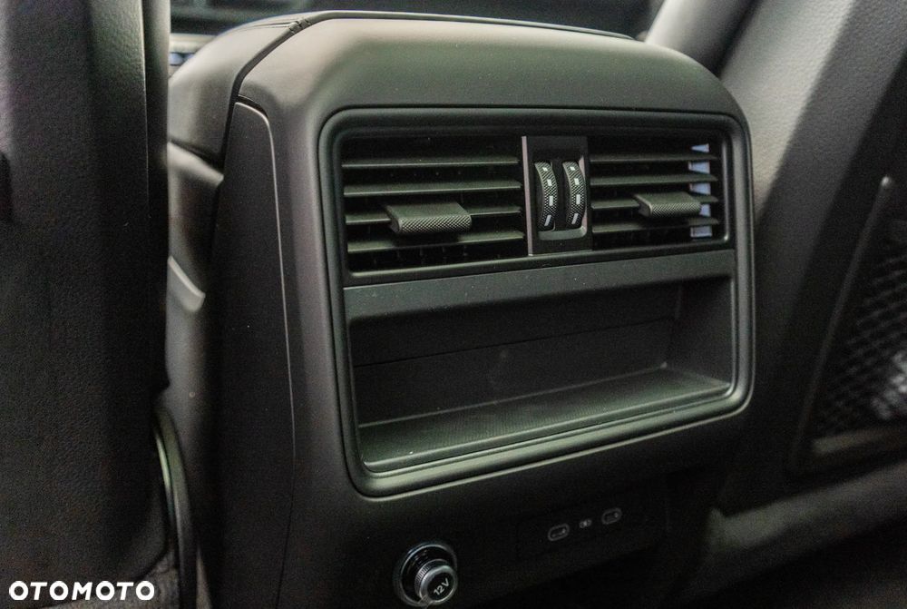Porsche Cayenne E-Hybrid PHEV Black Edition - 36