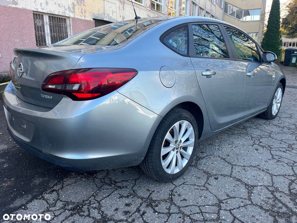 Opel Astra - 3