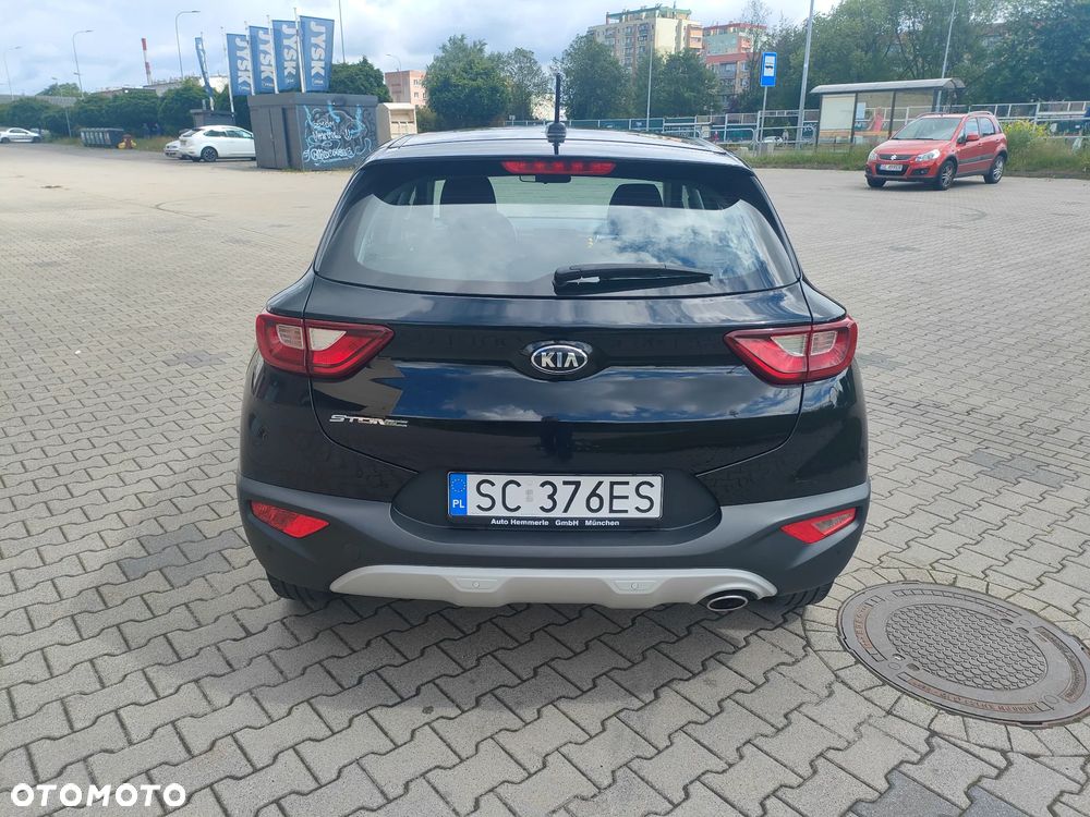 Kia Stonic 1.2 L - 6