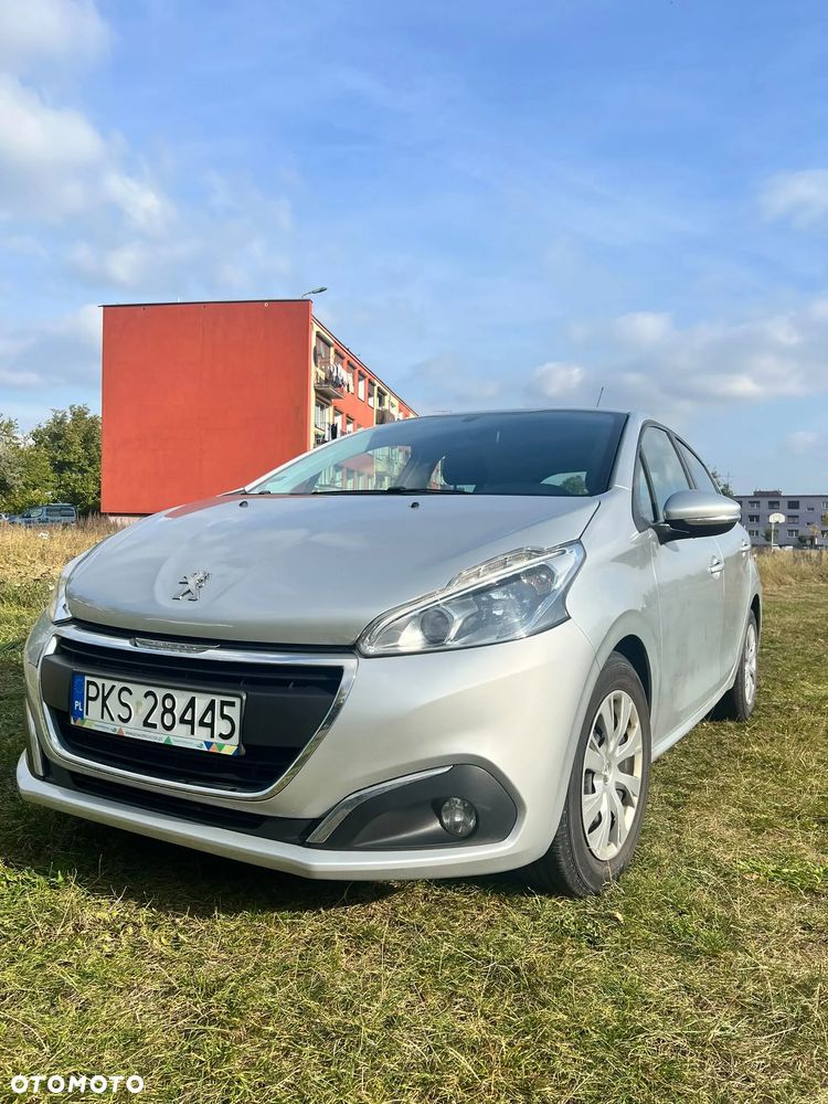 Peugeot 208 2016 photo 3