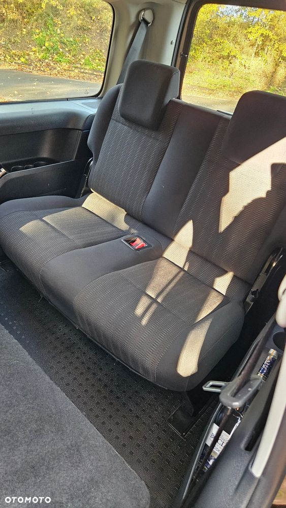 Volkswagen Caddy Maxi 2.0 TDI Highline - 14