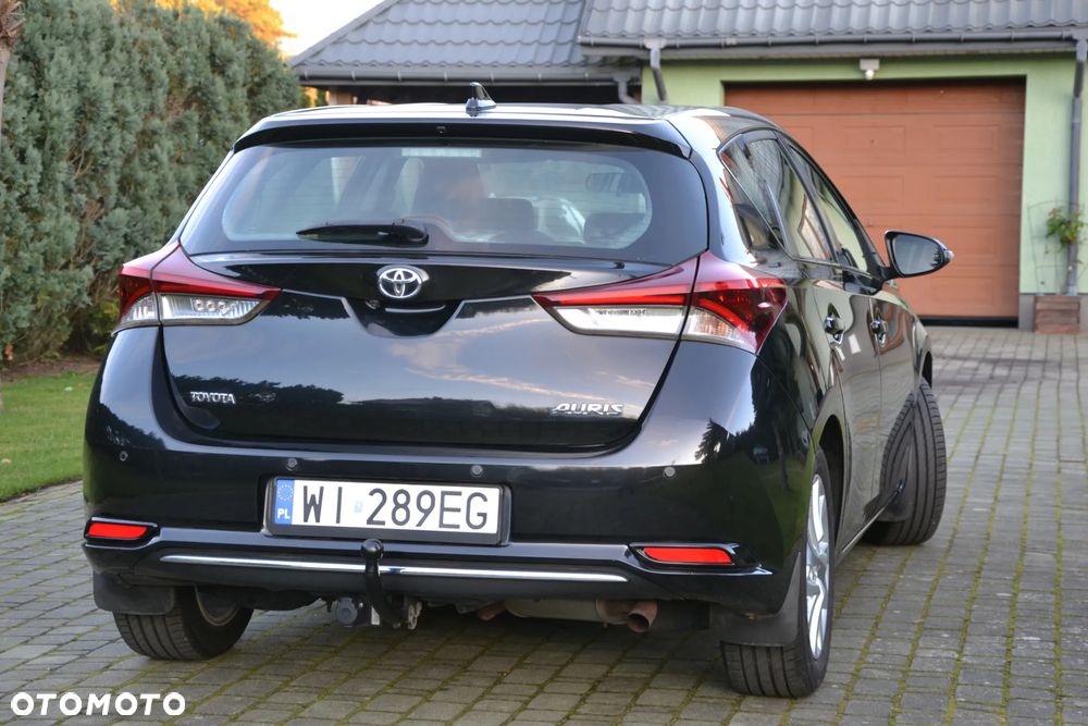 Toyota Auris 1.6 Selection - 4