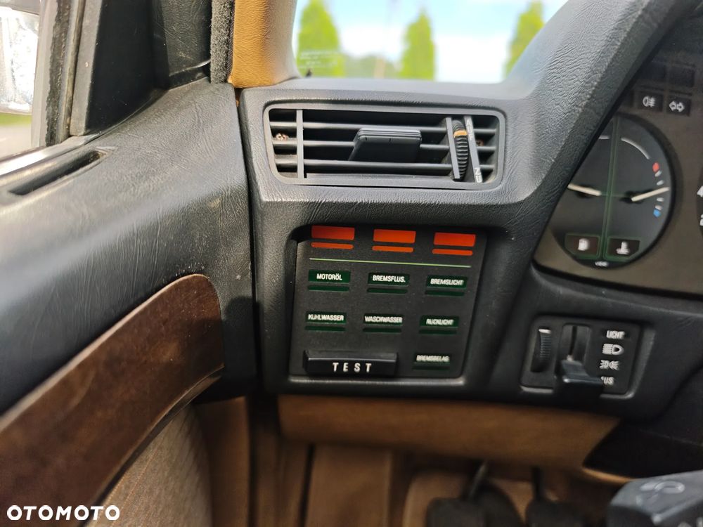 BMW Seria 7 732 i - 25