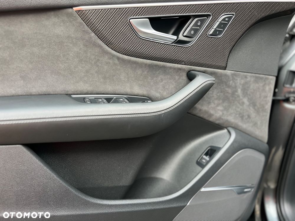 Audi SQ7 TFSI quattro tiptronic competition plus - 24